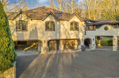 66 Lyons Plains Rd, Westport, CT 06880-1305
