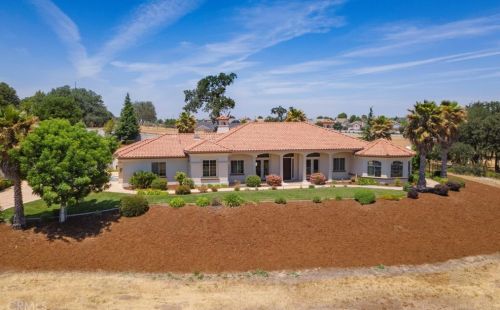 1825 Laguna Del Campo, Templeton, CA 93465-8363