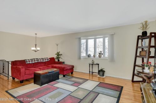 7 Danemar Dr, Middletown NJ  07748-3607 exterior