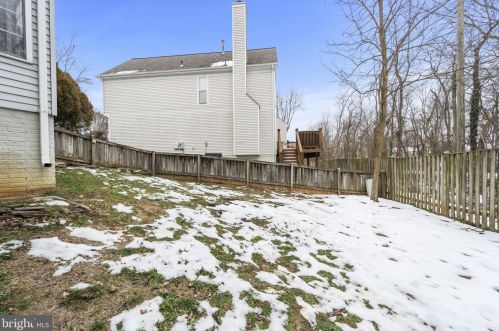 418 Deerpath Ave, Leesburg VA  20175-2517 exterior