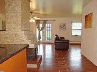388 Thornridge Dr, Levittown, PA 19054-2232