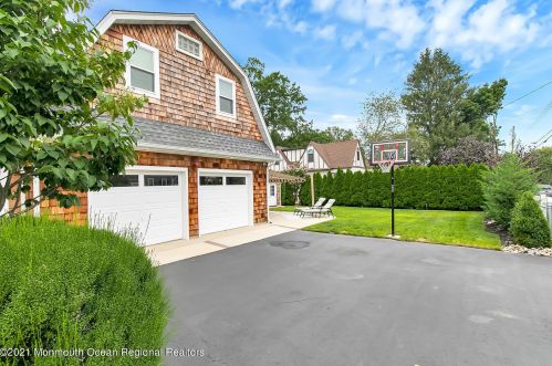 83 Lovett Ave, Little Silver NJ  07739-1420 exterior