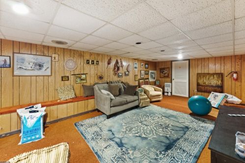 19 Allens Corner Rd, Flemington NJ  08822-5620 exterior