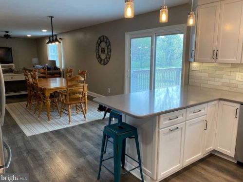 55 Kings Ct, Swedesboro NJ  08085-5033 exterior