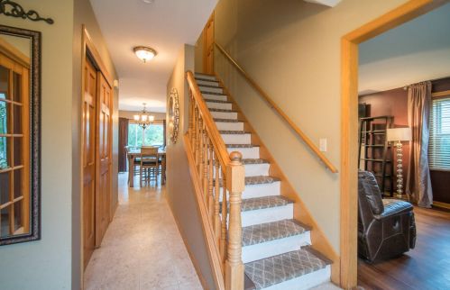 1180 Auburn Rd, West Bend WI  53090-5465 exterior