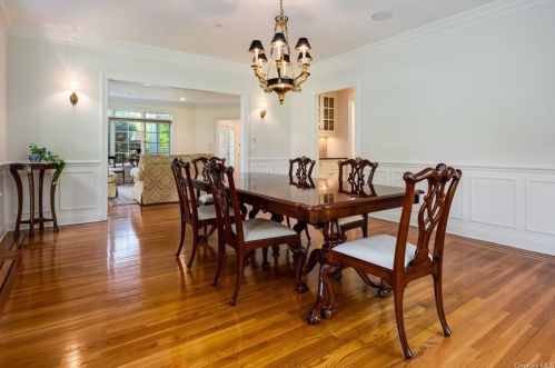 54 Buckout Rd, White Plains NY  10604-1503 exterior