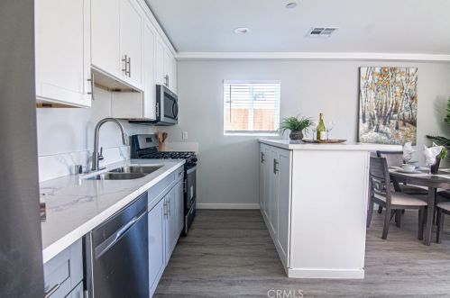 2014 Piru St, Compton CA  90222-3525 exterior