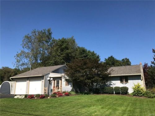 116 Center Rd, Pennellville, NY 13132-3175