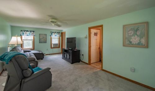 23 Smith Corner Rd, Newton NH  03858-4008 exterior
