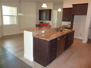 611 Sanctuary Golf Pl, Apopka, FL 32712-4909