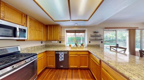 1025 Jasmine St, Redlands CA  92374-4925 exterior