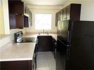 3701 Tyler St, Hollywood FL  33021-6844 exterior