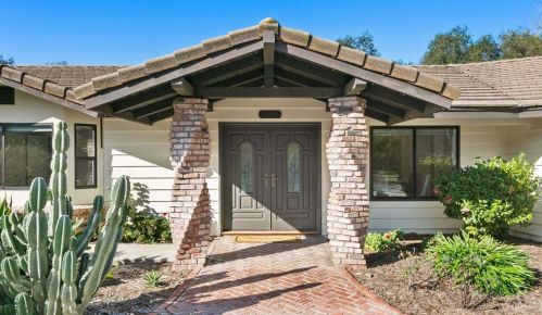 1205 Hidden Oaks Trl, Vista, CA 92084-7316