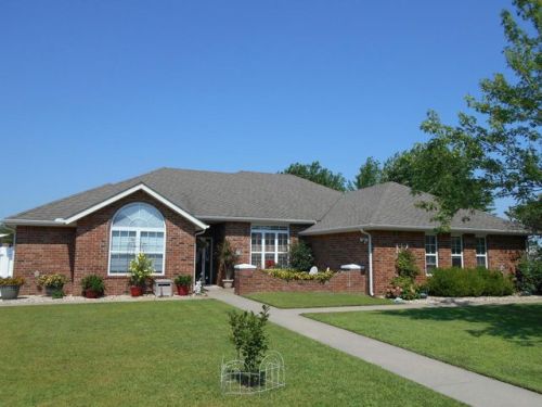 2425 Birch Ct, Miami, OK 74354-1487