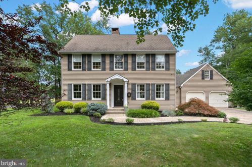 222 Broad St, Berlin Boro, NJ 08009-1440