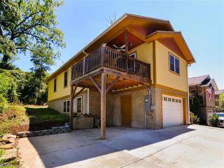 424 State St, Asheville, NC 28806-4042