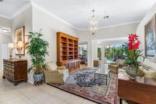 3317 Embassy Dr, West Palm Beach, FL 33401-1025