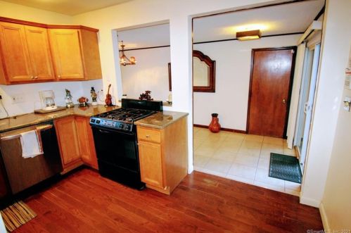 99 Laurel Hill Rd, Brookfield Center CT  06804-1014 exterior