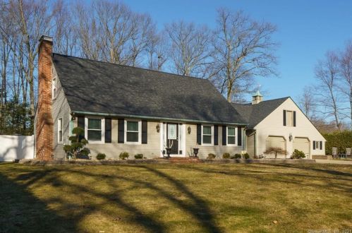 334 Hightower Rd, Southington, CT 06489-2414