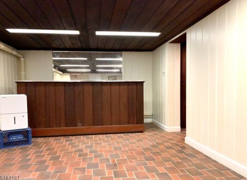 60 King St, Industrial Hillside NJ  07205-3023 exterior