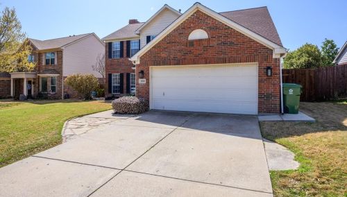 1529 Lindby Dr, Lewisville TX  75028-3624 exterior