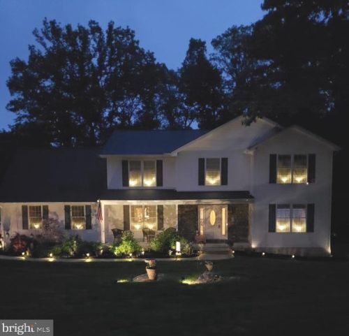 10 Cypress Trl, Charnita, PA 17320-8486