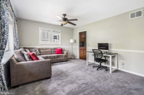 1009 Willow St, Southampton PA  18966-3435 exterior