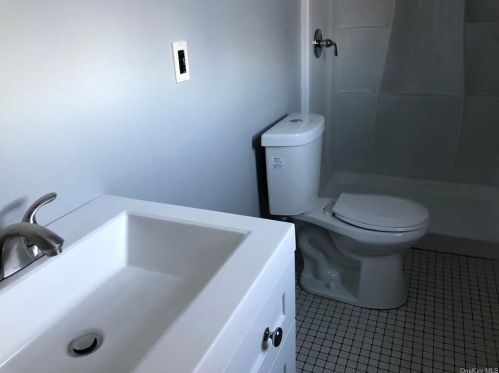 102 Ramapo Rd, Garnerville NY  10923-2130 exterior