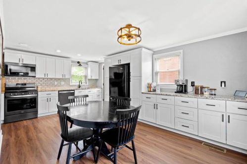 5299 Highgrove Rd, Pittsburgh, PA 15236-1626
