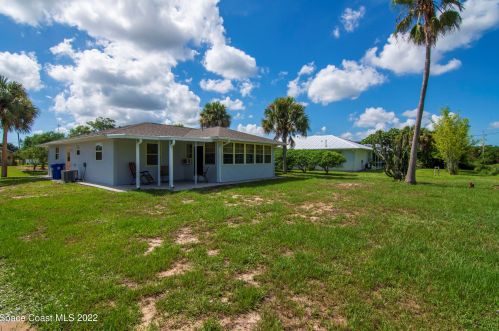 939 Landsdowne Dr, Sebastian, FL 32958-4909