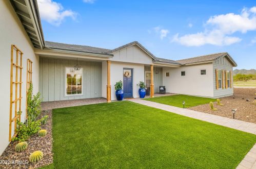 31500 49th Way, Cave Creek, AZ 85331-3323