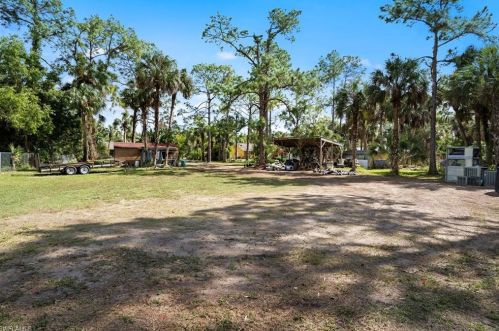 411 Wilson Blvd, Naples, FL 34117-9377