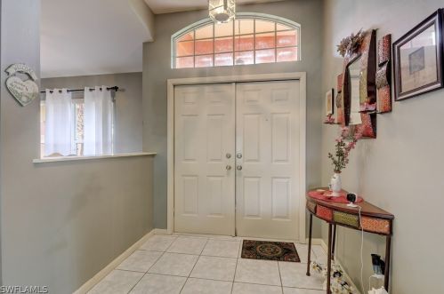 3919 6th St, Lehigh Acres, FL 33976-2215