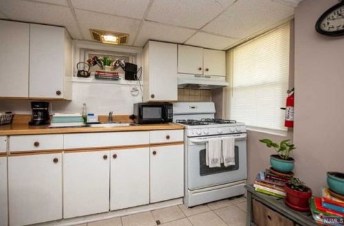 57 Malcolm Ave, Outwater NJ  07026-1523 exterior