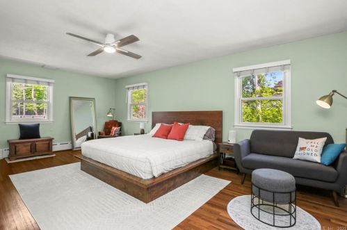 80 Chatfield Dr, Bridgeport CT exterior