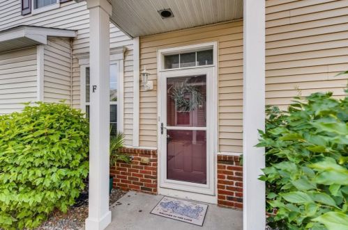 10921 Fergus St, Minneapolis, MN 55449-5087