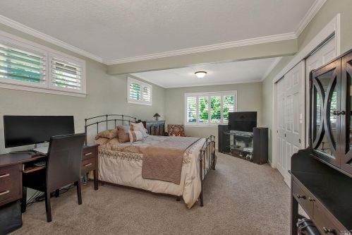 1505 Dudley Pl, Santa Rosa CA  95401-4525 exterior