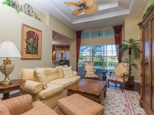 4798 Cerromar Dr, Naples FL  34112-7914 exterior