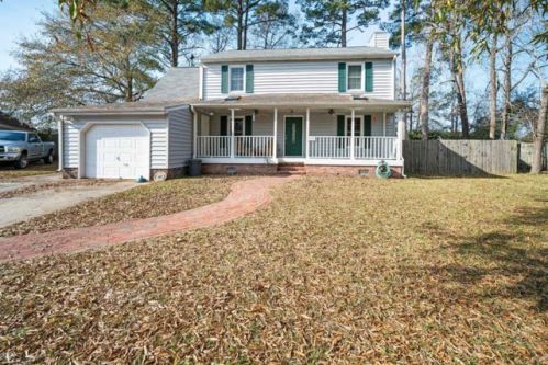 215 Sweetbriar Ln, Havelock, NC 28532-9613