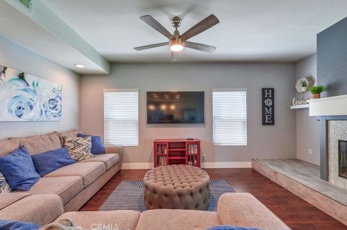 43520 Calle Nacido, Temecula CA  92592-3034 exterior