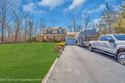 57 Thompson Bridge Rd, Jackson Twp NJ  08527-4623 exterior