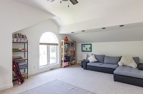 38 Deneveu Cir, Fond Du Lac WI  54935-5457 exterior