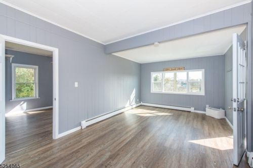 35 Harrison St, Wantage NJ  07461-2119 exterior