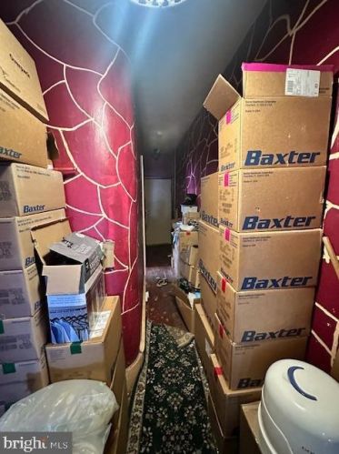 902 Chelten Ave, Philadelphia PA 19138-1714 exterior