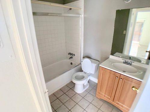 1703 Michigan Ave, Kissimmee FL  34744-3503 exterior