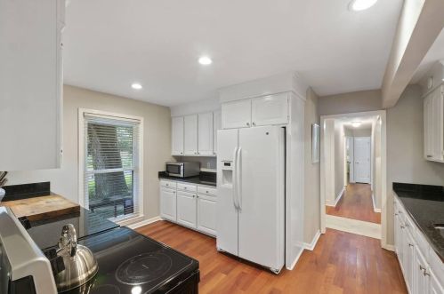 3 20th Ave, Isle Of Palms SC  29451-2208 exterior