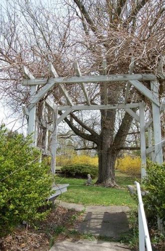 320 Richey Dr, Verona PA  15147-3422 exterior