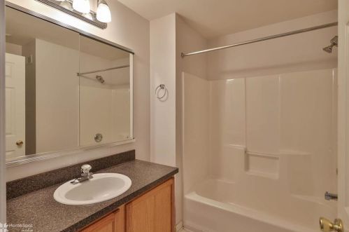 8149 Cross Creek Cir, Breinigsville PA  18031-1330 exterior