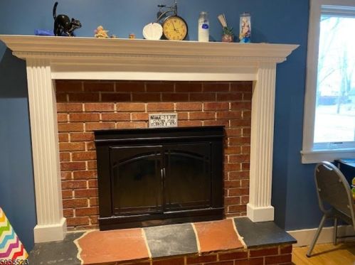 798 Old Lake Ave, Rahway NJ  07065-2623 exterior