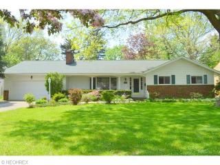 206 Hollywood Ave, Akron, OH 44313-6750